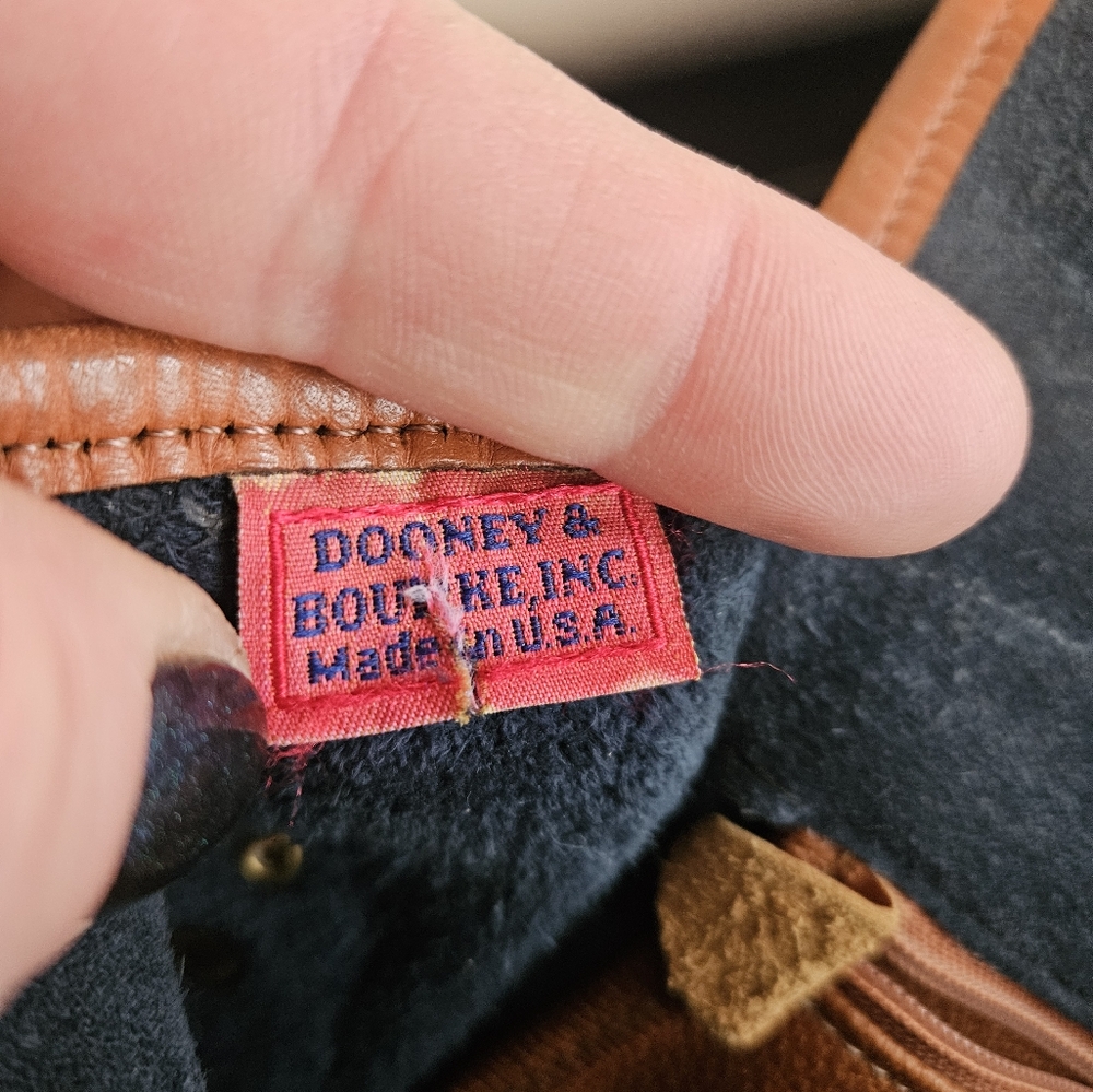 Dooney & Bourke vintage sholder bag - Picture 7 of 8